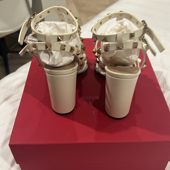 Valentino Heels - Picture 3 of 5